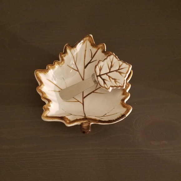 Other - Rustic Harvest Maple Leaf Bowl with Spreader